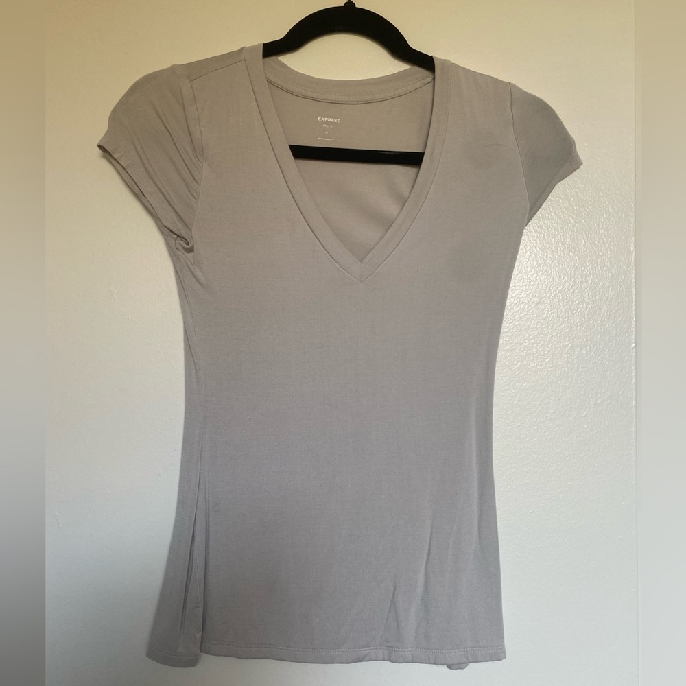 DONATING 10/4 - Express Light Taupe V-Neck Short Sleeve Top